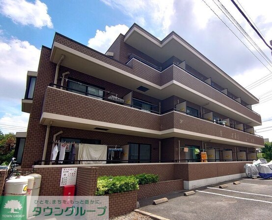 ワイズ・トヨオカの物件外観写真